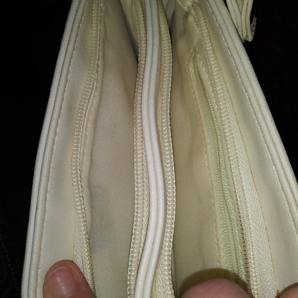 Purse - Picture 2 of 2